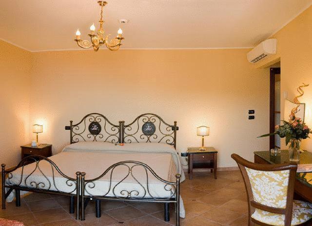 Agostiniana Hotel Санта-Тереза-ді-Рива Екстер'єр фото